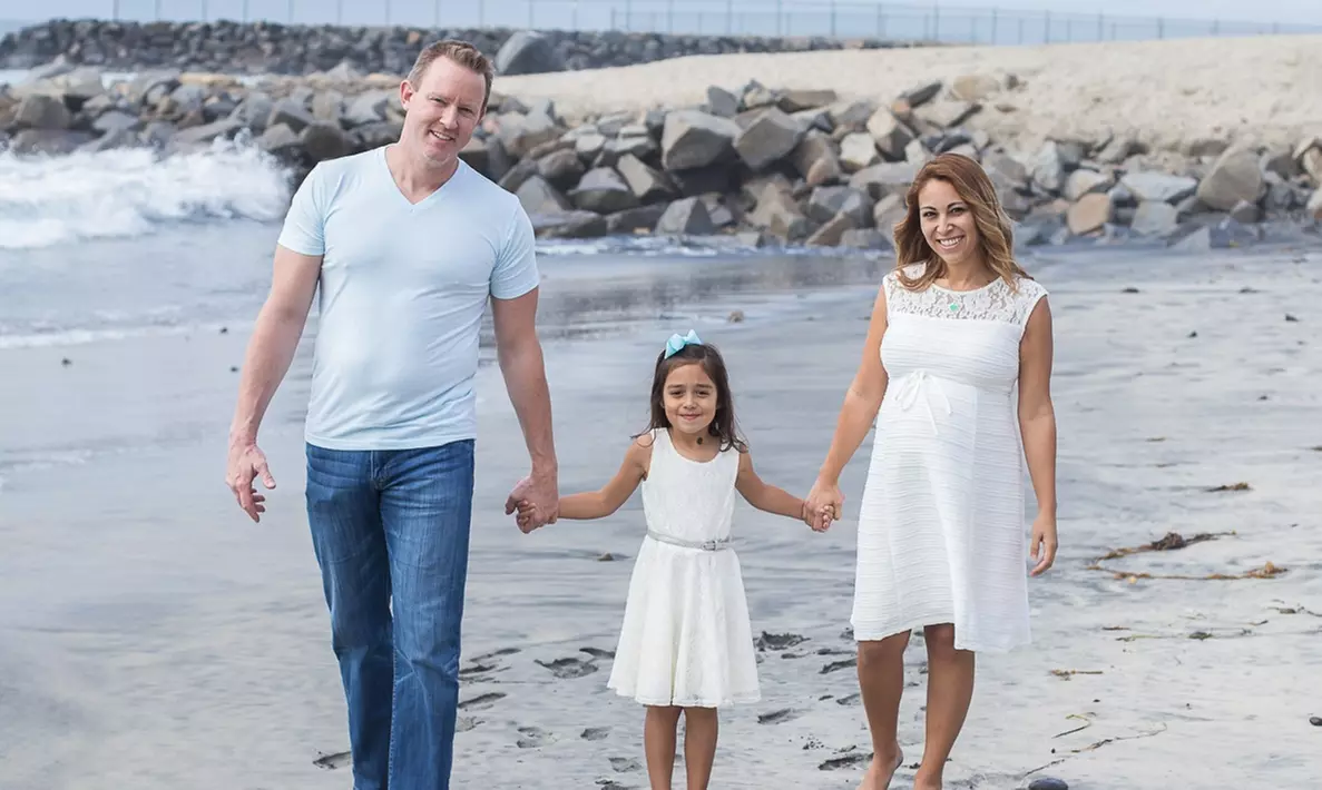 $69 for a One-Hour Outdoor Photo-Shoot Package from Heather Shaelyn Photography ($569 Value) - Primary Image