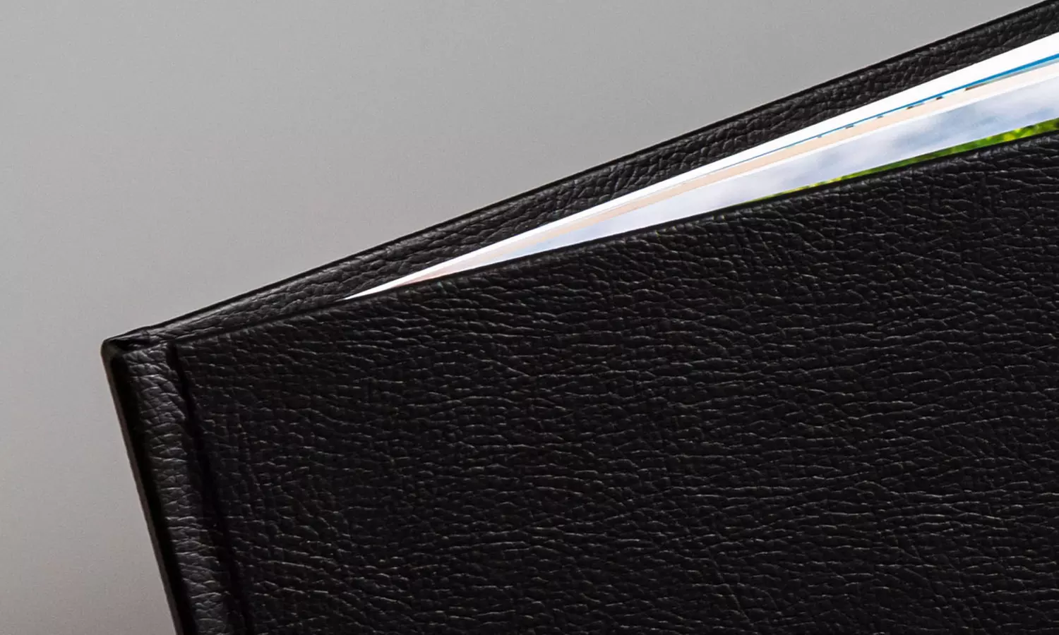 Lorenzo Fotobuch mit Fenster Quadratisch (20 x 20 cm)