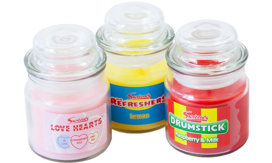 Image 2: Swizzles Three-Jar Candle Set