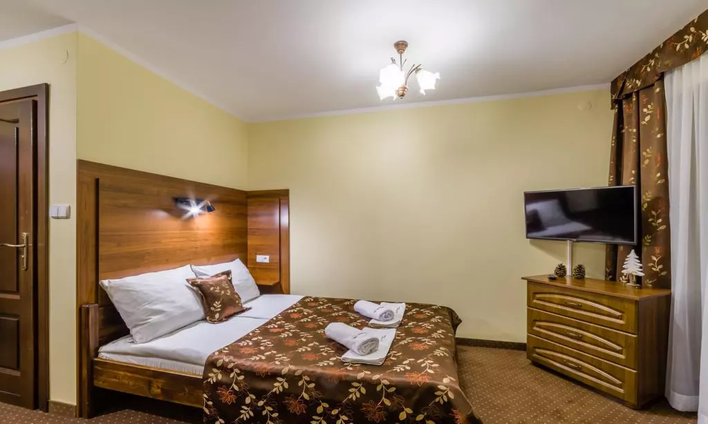 Białka Tatrzańska: 1-5 nocy z wyżywieniem i biletem do Term Bania