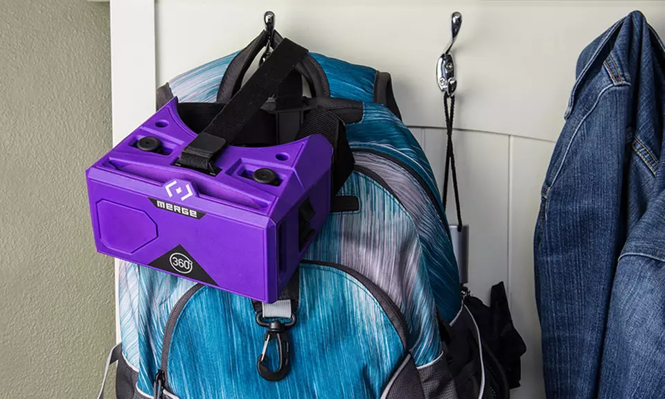 Merge Virtual Reality Goggles for iPhone and Android with Curated Content App - Second Medium