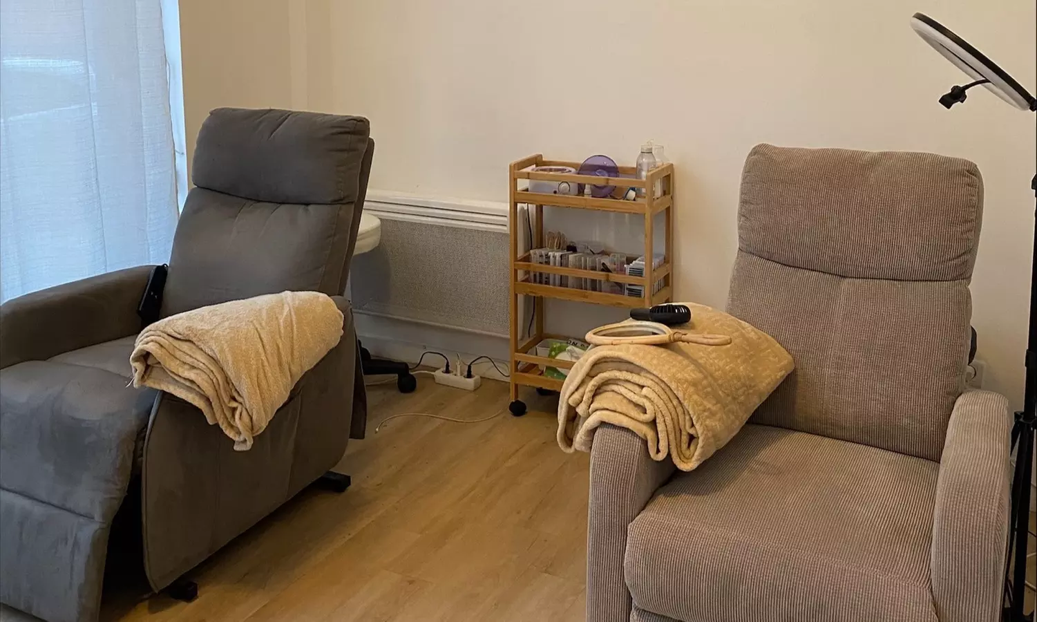 Cils classiques ou rehaussement avec beauté des mains en option