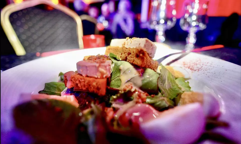 Réveillon magique au Milady Opéra : dîner-spectacle "Eternity" pour 1 ou 2 pers. (50% de réduction) - Primary Image