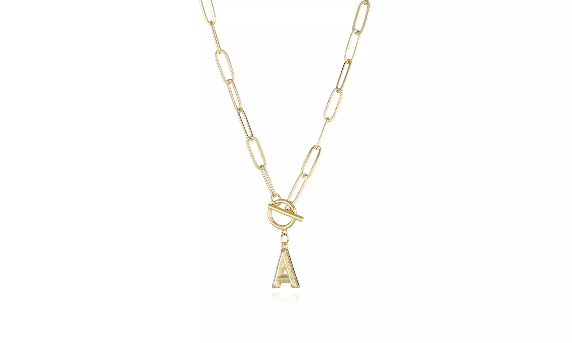 Collier avec pendentif initiale