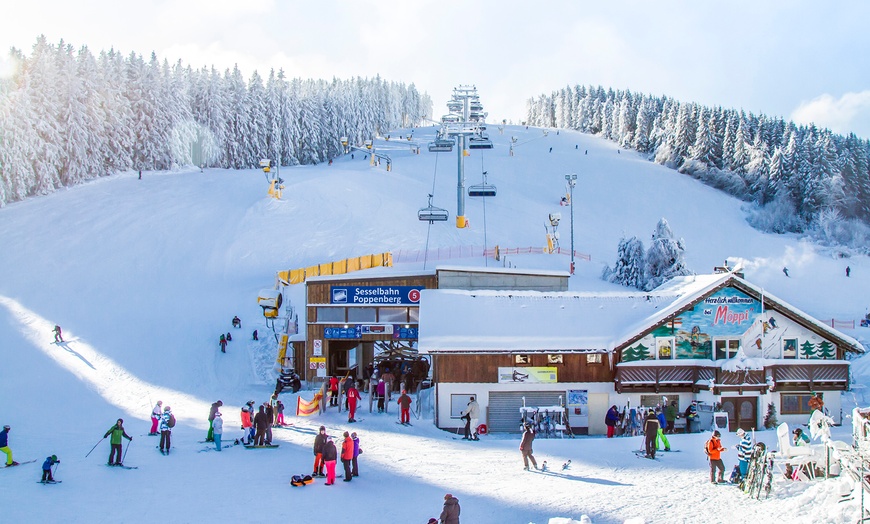 Image 2: Winterberg: een dagje naar de sneeuw