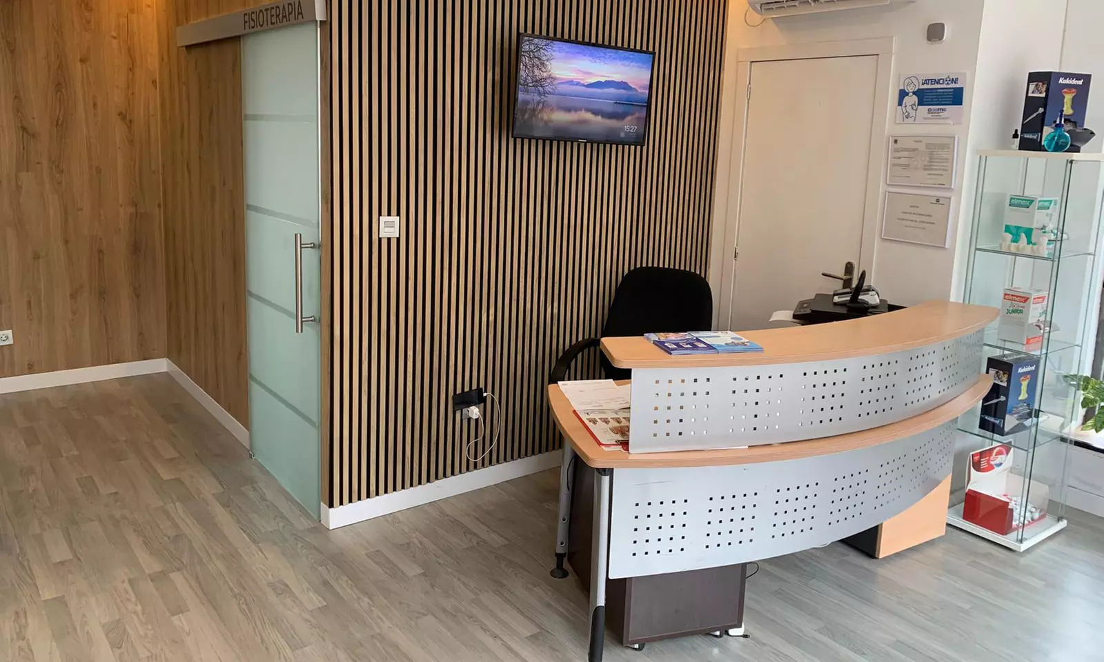 1 o 2 empastes y limpieza bucal con fluorización en S.O.S DENTAL con hasta 79% de descuento - Image 4