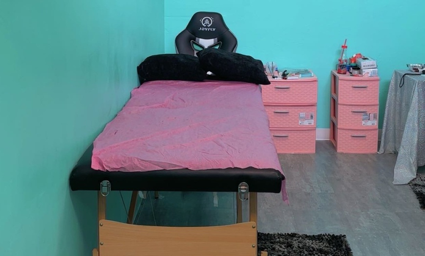 Image 4: Up to 81% Off on Radio Frequency Skin Tightening at Sondrea Aesthetic Lounge: ''The Ultimate Ladies Den''