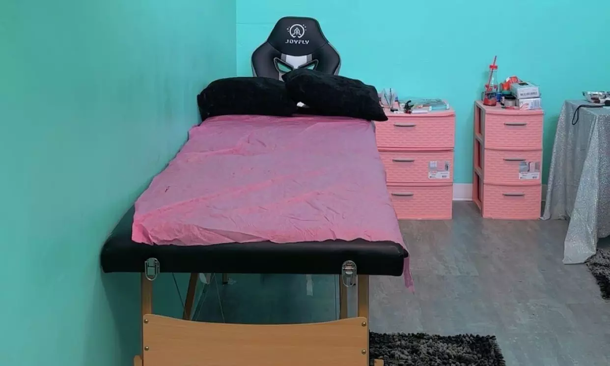 Up to 83% Off on Radio Frequency Skin Tightening at Sondrea Aesthetic Lounge: ''The Ultimate Ladies Den''