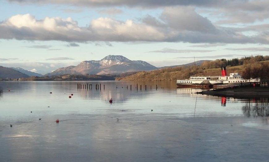 Image 1: 4* Loch Lomond Stay