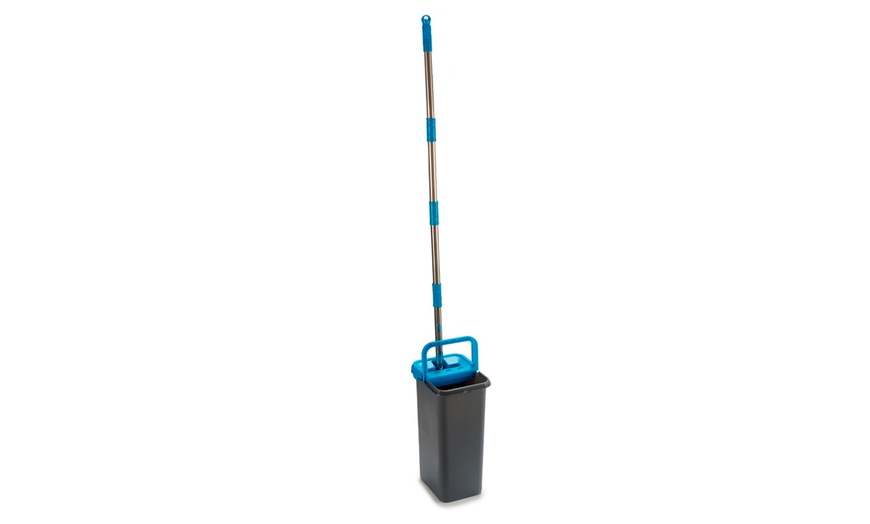 Image 2: Flat Mop with Automatic Wringer