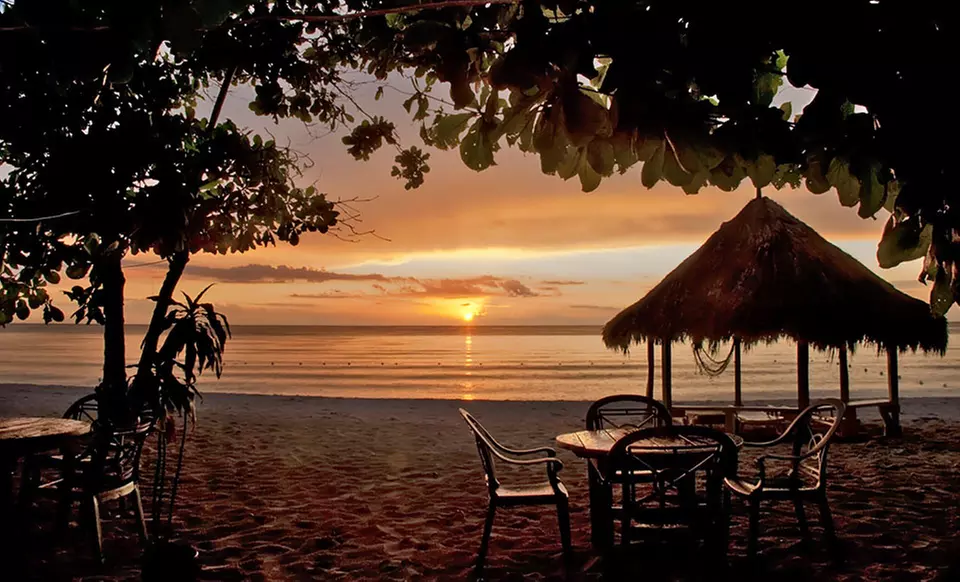 3-, 5-, or 7-Night Stay with All Meals and Drinks at Sunset on the Beach / Sunset on the Cliffs in Negril, Jamaica - Primary Image