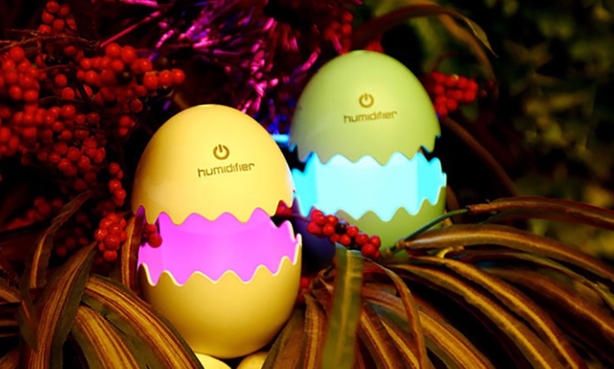 Image 9: Egg-Shaped LED Humidifier