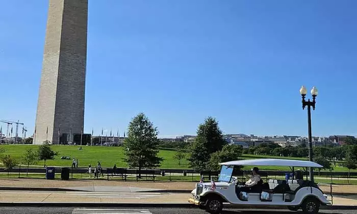 Maximize Your Sightseeing: D.C.'s Comprehensive Minibus Tour
