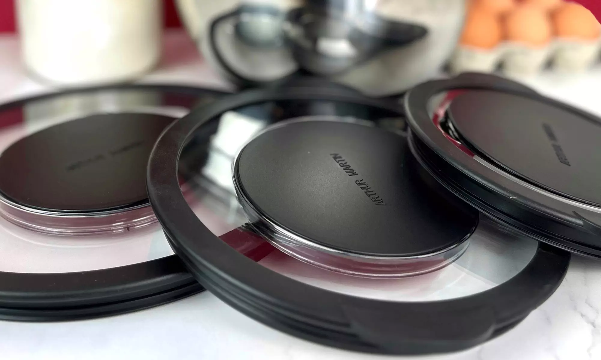 Set van 3 Arthur Martin mengkommen