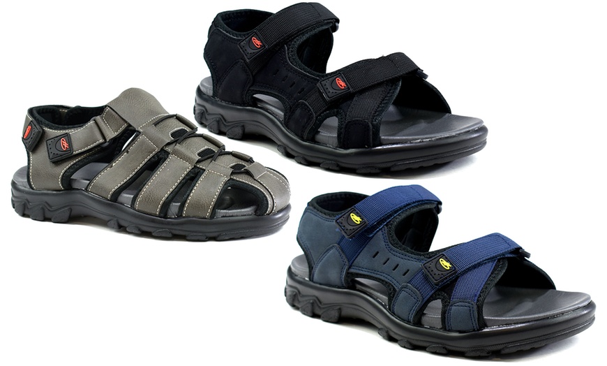 Image 1: Men's Lightweight Sandals