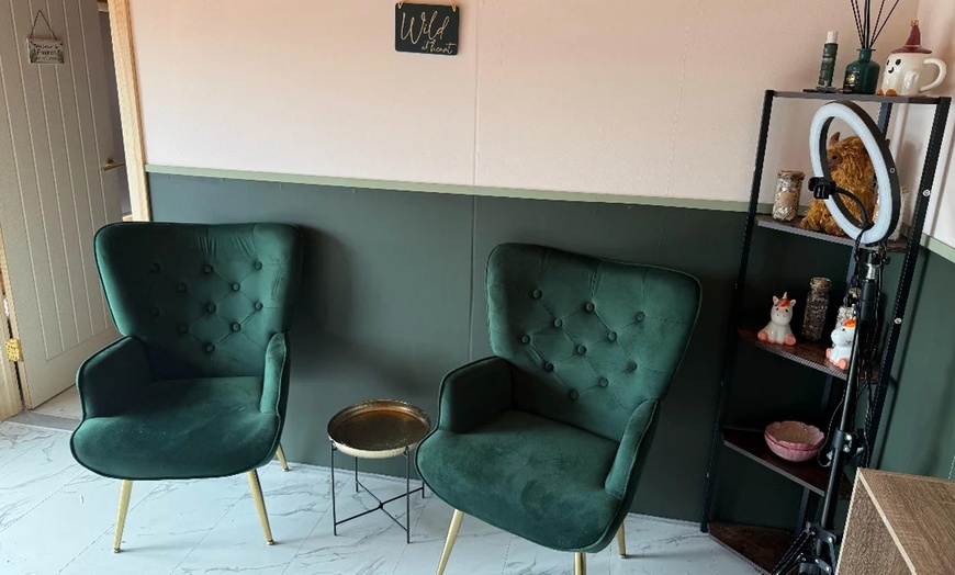 Image 3: Unwind w/ 30 Min Mini Facial, Massage, 60 or 90 Minute Pamper Package