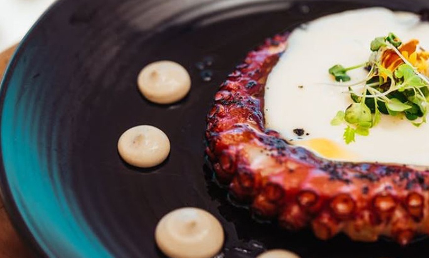 Image 13: Menú cena Mediterráneo para 2 o 4 personas