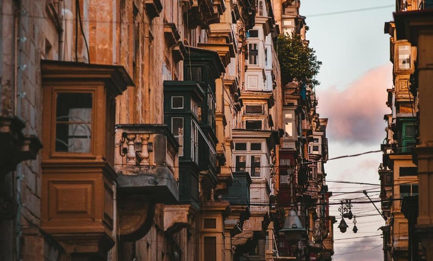 Image 2: ✈ Malta 4*: Volo diretto A/R più 3 o 7 notti in hotel con colazione