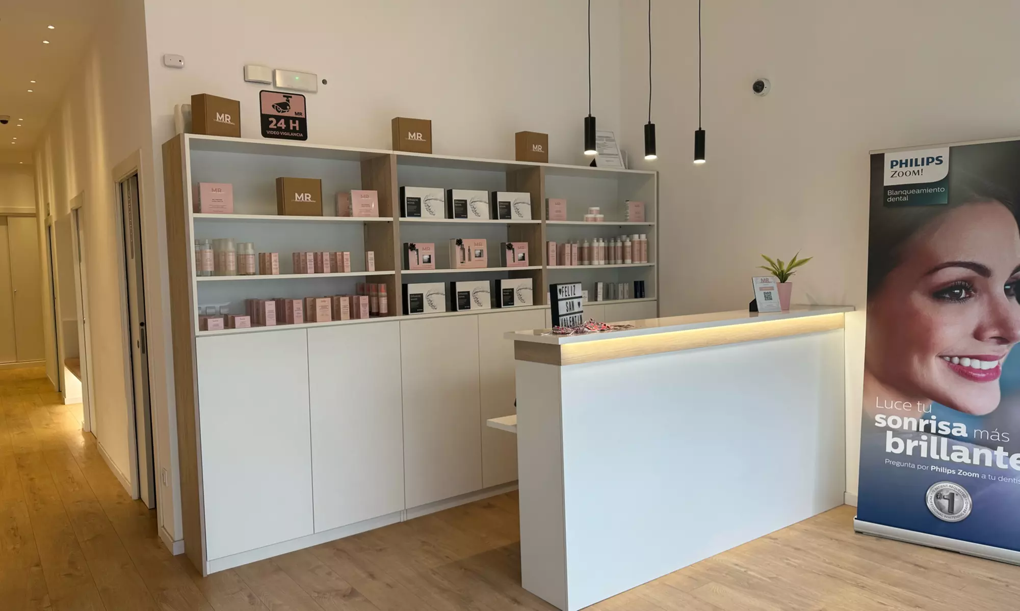 ¡Sonríe sin preocupaciones! ¡Tu sonrisa perfecta te espera!