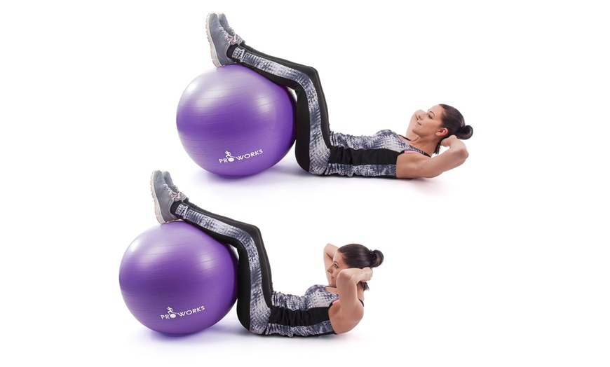 Image 8: Yoga Mat and Fitness Ball Set