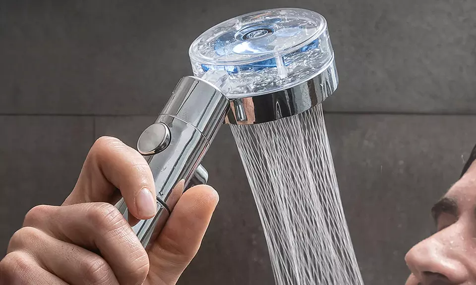 1 ou 2 pommeaux de douche écologique avec hélice à pression - Primary Image