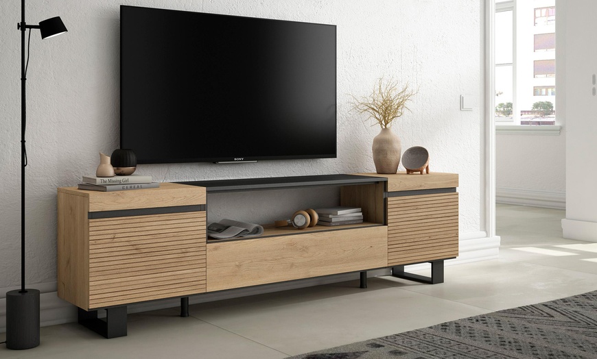 Image 13: Mobile TV con opzione a camino elettrico
