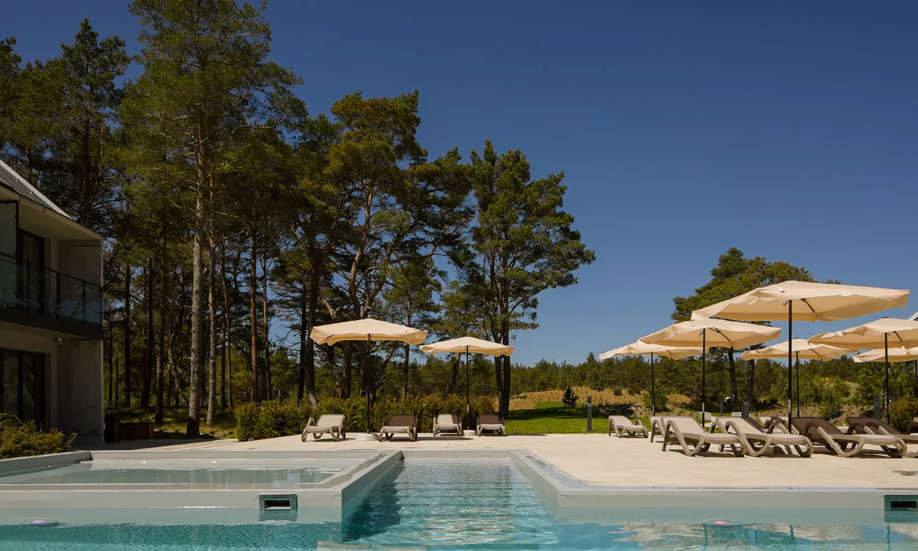 Łeba: pokój superior dla 2 os. lub rodziny z wyżywieniem