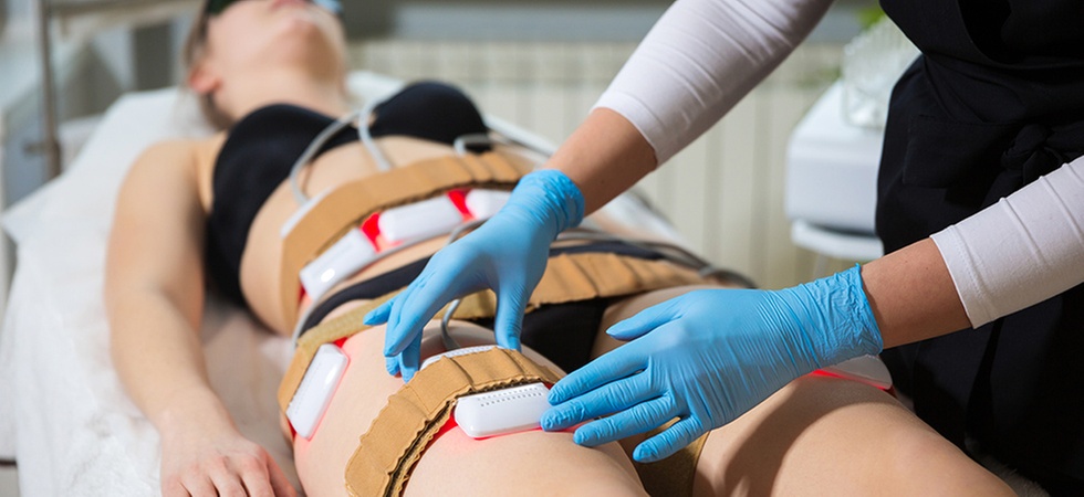 Achieve Your Ideal Shape with Non-Invasive Laser Lipo Sessions