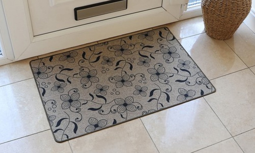 Image 3: Printed Mat or Runner