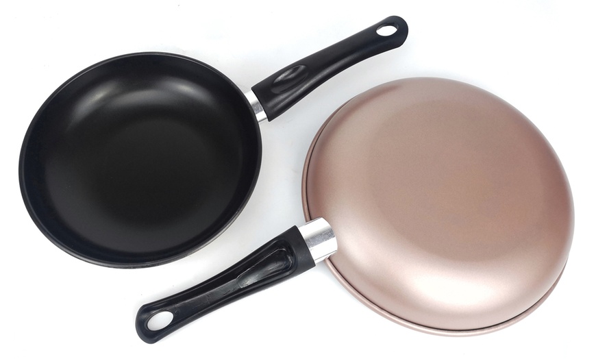 Image 13: Two Frying Pans Set