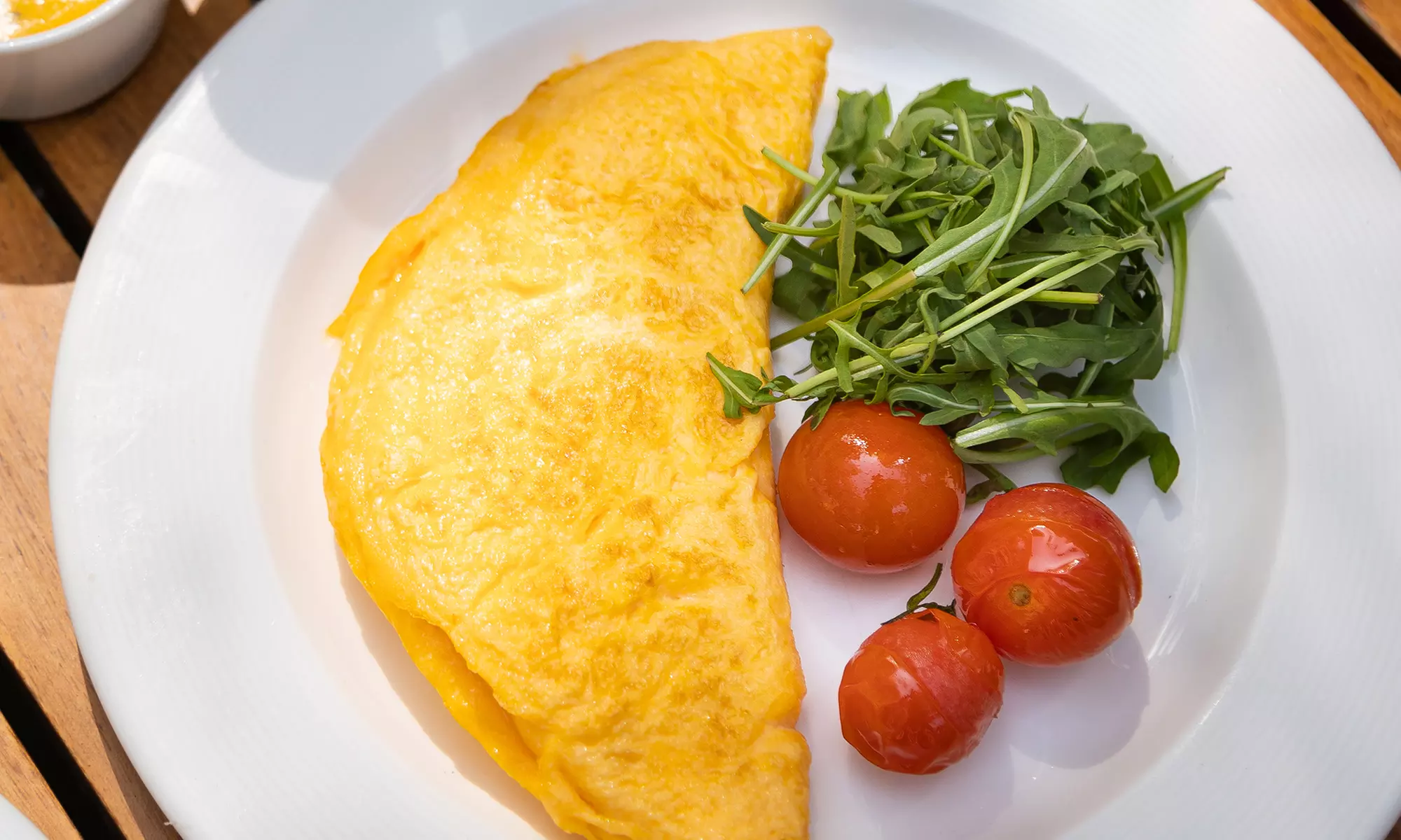 Breakfast with Pool Access for a Child and Adults!