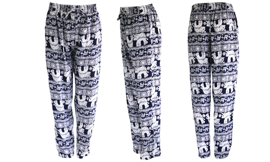 Image 7: Women's Travel Printed Cotton Trousers
