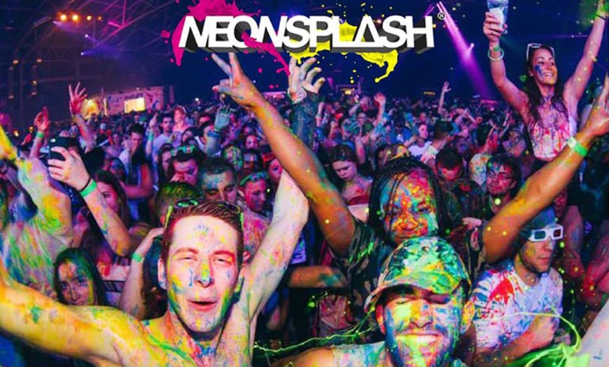 Image 3: Ticket to Neonsplash Paint-Party