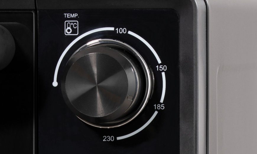 Image 3: Daewoo 1300W Mini Oven with Adjustable Temperature Control