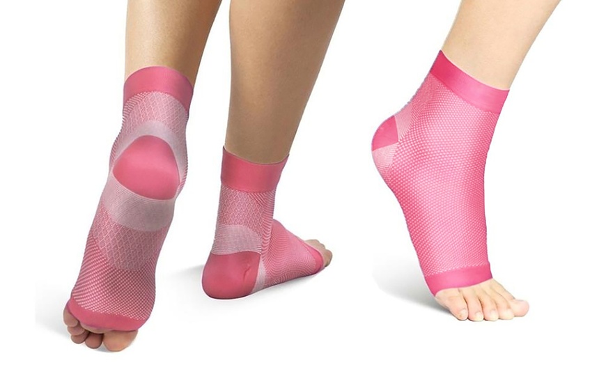 Image 4: Ankle Toe Compression Socks