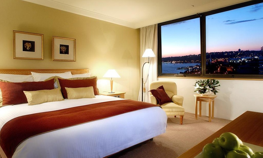 Image 4: Perth CBD: 5* Stay + Brekky & Late Checkout