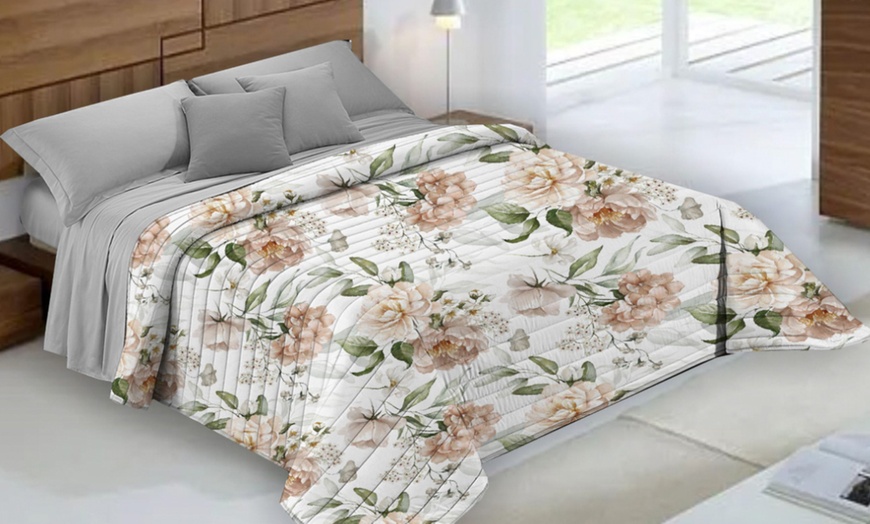 Image 18: Trapuntino estivo in microfibra