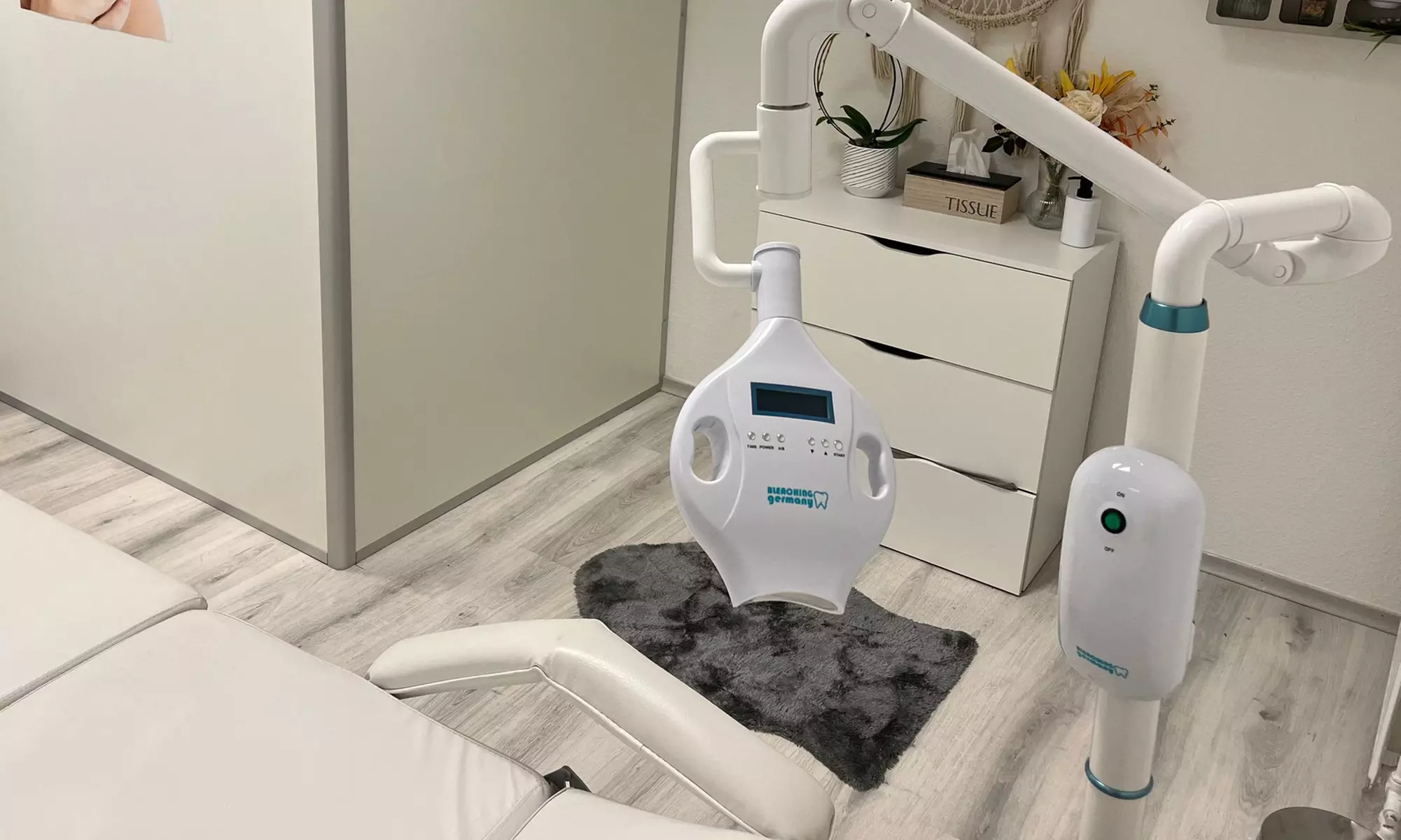 45-90 Min. Klassische Gesichtsbehandlung / Microneedling / Aqua-Facial