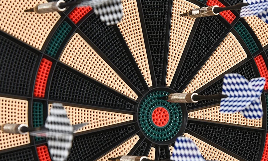 Image 8: HomCom Electronic Dartboard Set