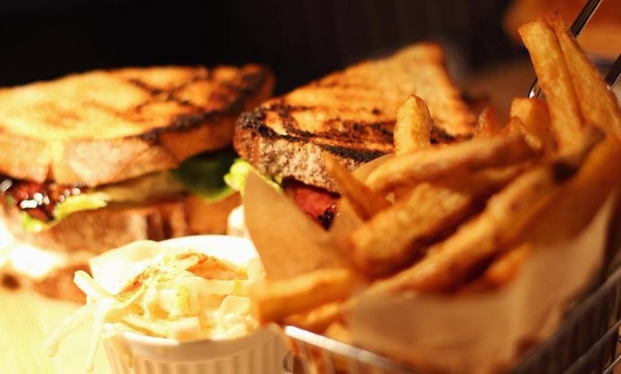 Image 3: Sandwich with Chips and Drink