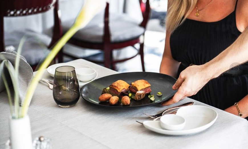 Image 6: 4 Gänge Chef-Menü à la carte wählbar inkl. Spa-Besuch für 2-4 Personen