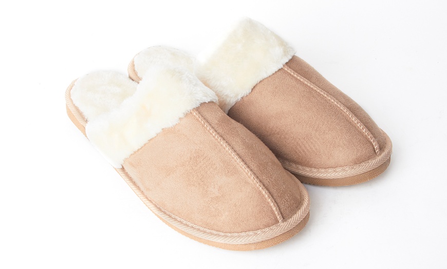 Image 11: Men's Fleece Lined Slippers