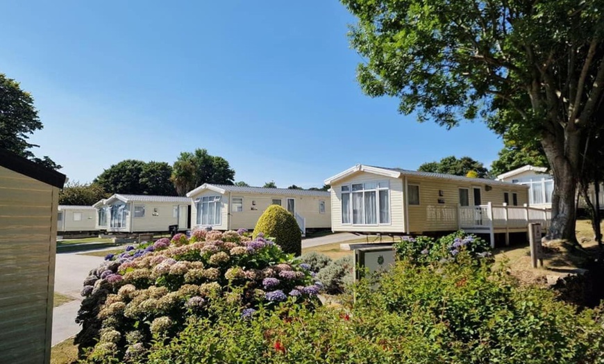 Image 18: Cornwall: 4* Standard/Premium Caravan Self-Catering Stay