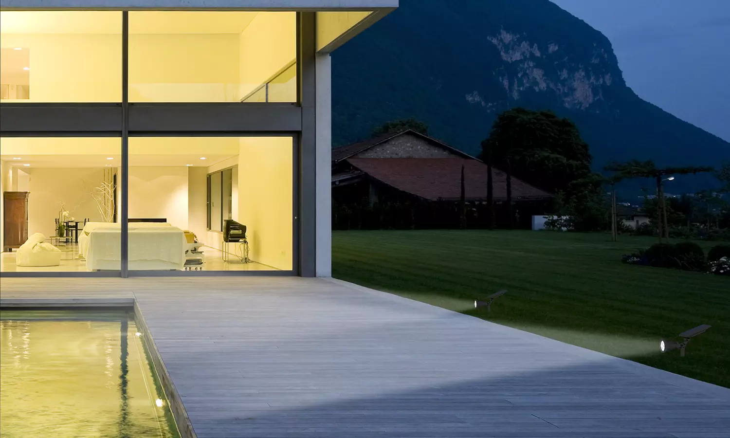 Jusqu'à 4 spots avec détecteur 2en1 Spiky Sensor Solar - Second Medium