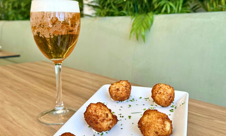 Image 20: Menú de arroces para 2 o 4 frente al mar con postre y opción a vino