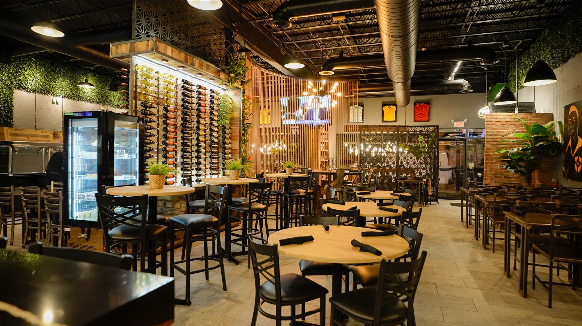 Brazilian Rodízio Steaks & Salad Buffet with Free Drink and Dessert