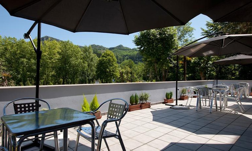 Image 14: Bilbao: 1, 2 o 3 noches con desayuno y spa