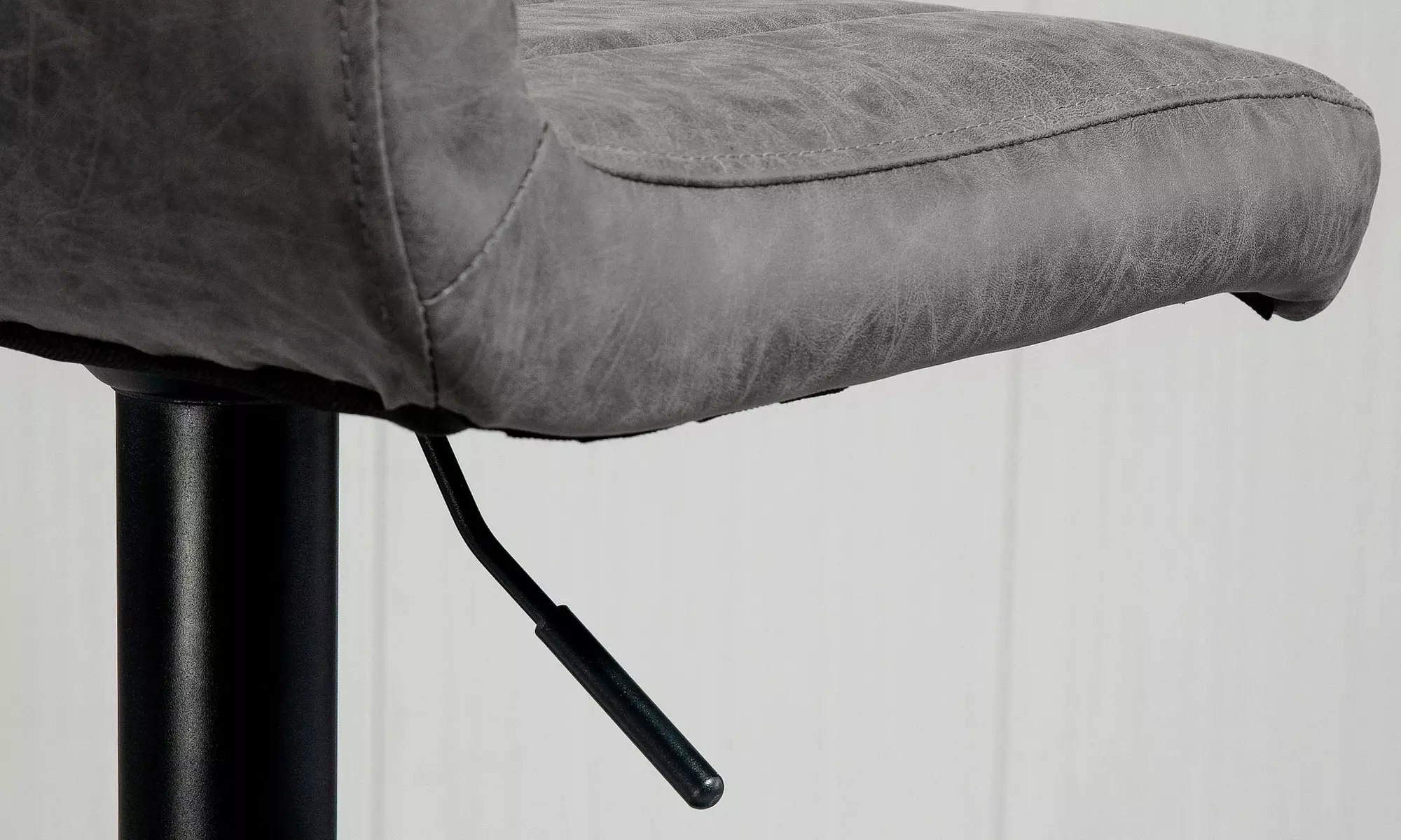 Set of Two HomCom Bar Stools