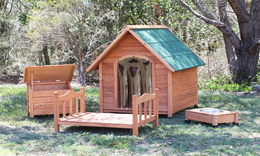 Image 14: Cedar Wood Dog Kennels