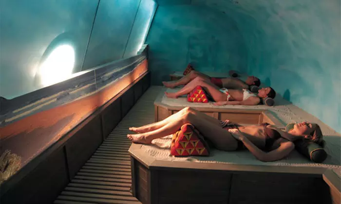 Spa-Tageseintritt inkl. Wickeltuch und Handtücher für 1 bis 4 Personen